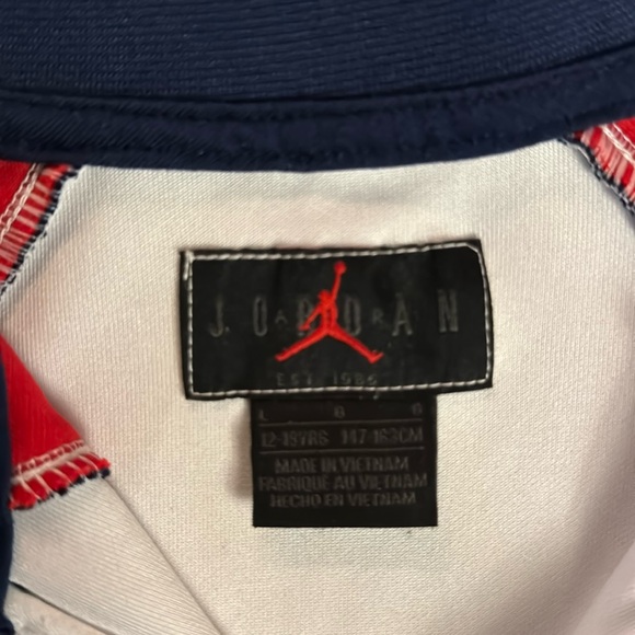 Jordan zip up sweater size L - Picture 3 of 4